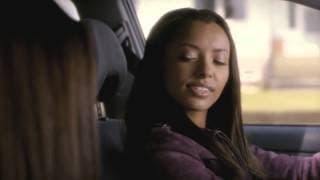 TVD | 1x01 | Elena and Bonnie car scene. [HD]